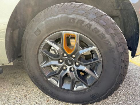 Used 2025 Ford Expedition Tremor AWD/4WD image 10
