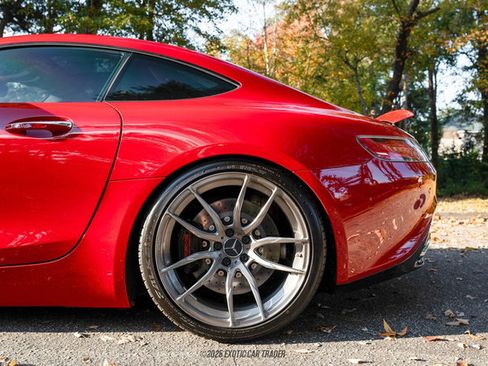 Used 2016 Mercedes-Benz AMG GT S image 5