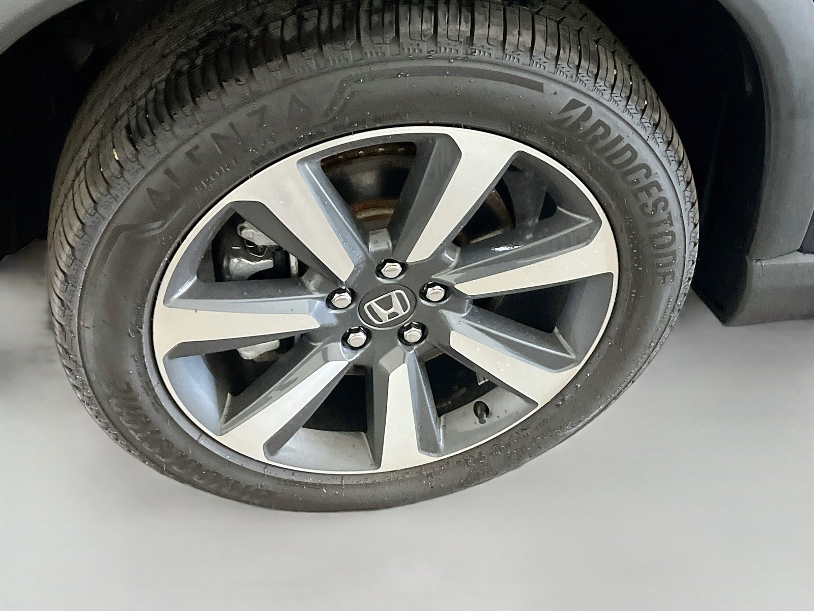 Used 2025 Honda Pilot Touring image 34