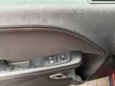 Used 2019 Dodge Challenger SXT RWD image 17