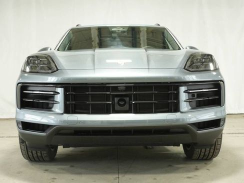 New 2026 Porsche Cayenne S AWD/4WD image 11
