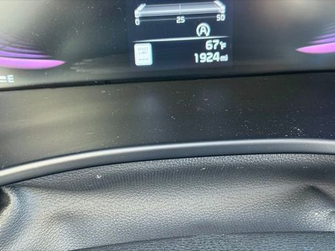 Used 2025 Kia Soul EX image 17