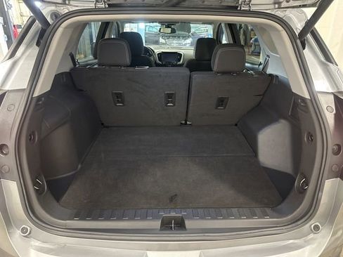 Used 2023 GMC Terrain SLE w/ Driver Convenience Package AWD/4WD image 34