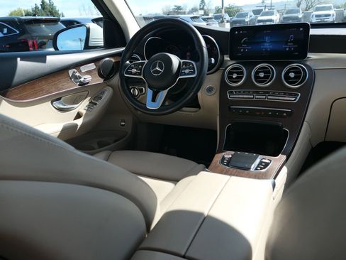 Used 2022 Mercedes-Benz GLC 300 4MATIC w/ Premium Package Lite image 26