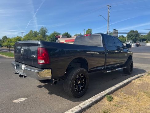 Used 2018 RAM 2500 Tradesman w/ Chrome Appearance Group AWD/4WD image 4
