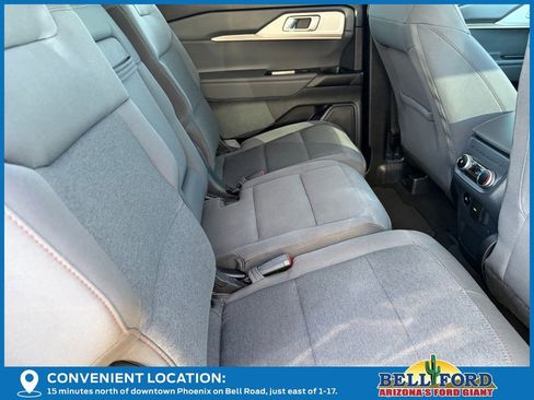 Used 2025 Ford Explorer Active image 31