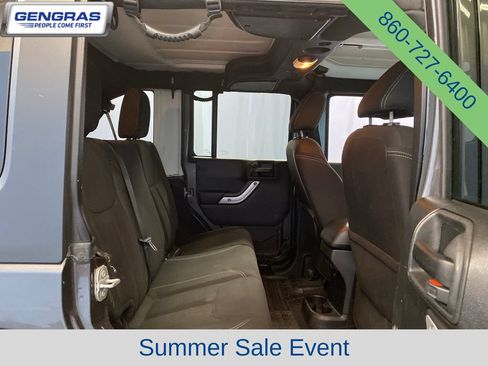 Used 2017 Jeep Wrangler Unlimited Rubicon AWD/4WD image 31