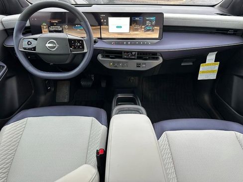 New 2026 Nissan Leaf Platinum+ w/ Cargo Package (Platinum+) FWD image 6