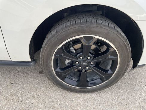 Used 2023 Ford Expedition Limited AWD/4WD image 38