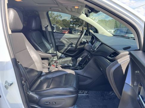Used 2019 Buick Encore Essence AWD/4WD image 14