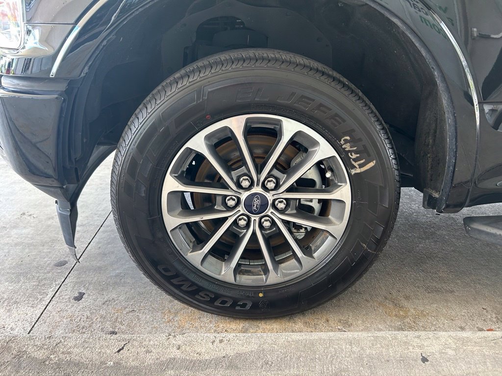 Used 2018 Ford F150 XLT w/ Equipment Group 302A Luxury RWD image 12