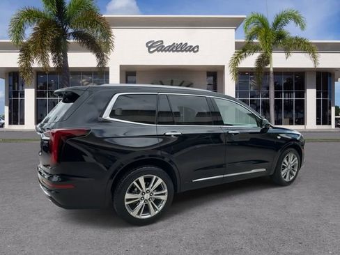 Used 2023 Cadillac XT6 Premium Luxury w/ Technology Package image 15