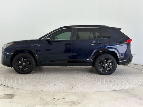 Used 2021 Toyota RAV4 XSE AWD/4WD image 2