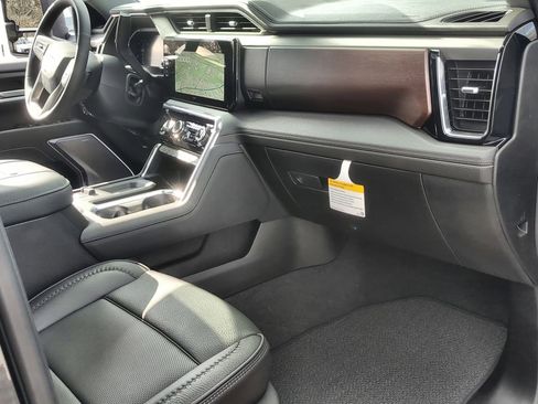 New 2026 GMC Sierra 3500 Denali w/ Denali Reserve Package image 30