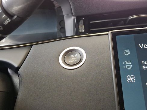 Used 2026 Land Rover Range Rover Evoque S image 22