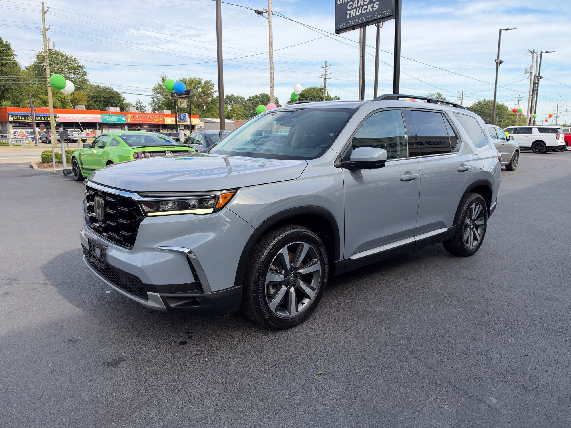 Used 2025 Honda Pilot Elite image 3