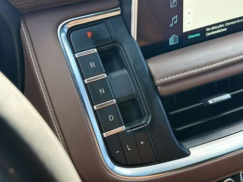 Used 2023 Chevrolet Tahoe High Country w/ Advanced Technology Package image 31