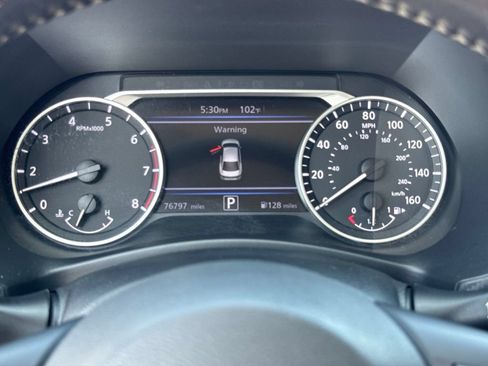 Used 2022 Nissan Sentra SV FWD image 12