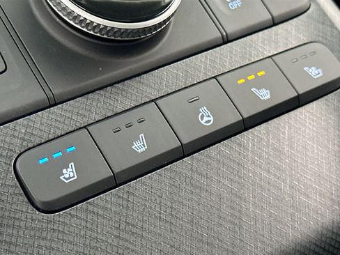 Used 2023 Hyundai Palisade Limited image 21