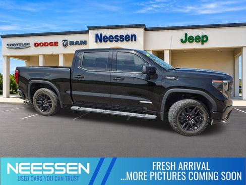 Used 2024 GMC Sierra 1500 Elevation RWD image 1