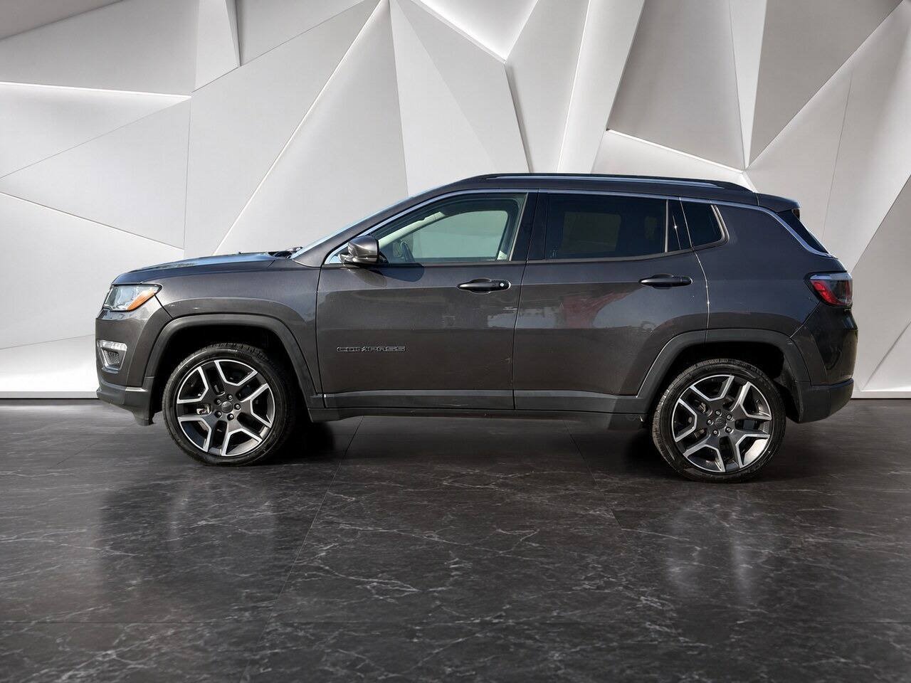 Used 2020 Jeep Compass Limited AWD/4WD image 28