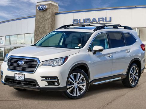Used 2021 Subaru Ascent Limited w/ Technology Package image 1