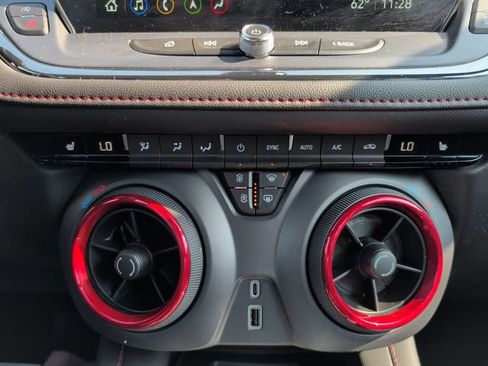 Certified 2025 Chevrolet Blazer RS image 25