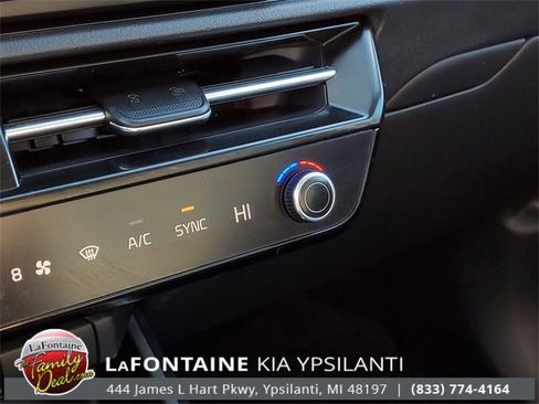 Certified 2025 Kia Niro LX image 23