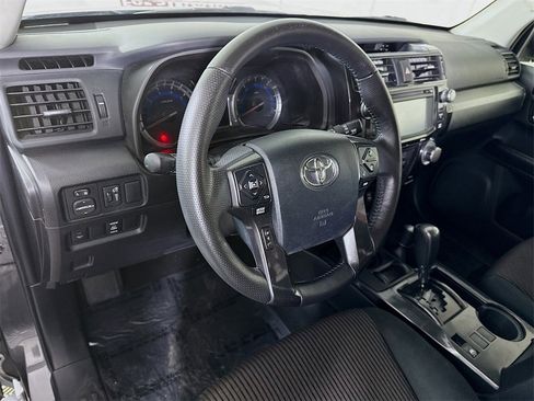 Used 2015 Toyota 4Runner Trail image 17