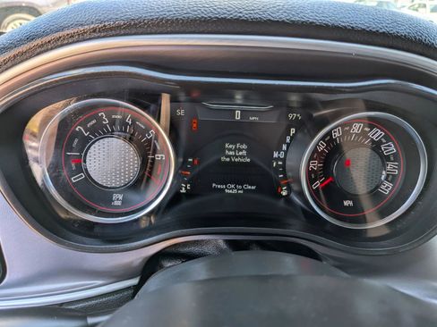 Used 2019 Dodge Challenger SXT AWD/4WD image 38