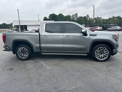 Used 2025 GMC Sierra 1500 Denali Ultimate AWD/4WD image 5