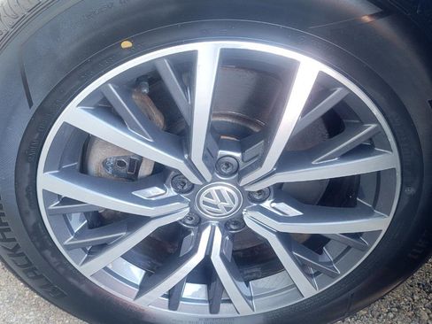 Used 2019 Volkswagen Tiguan SE w/ Panoramic Sunroof Package AWD/4WD image 48