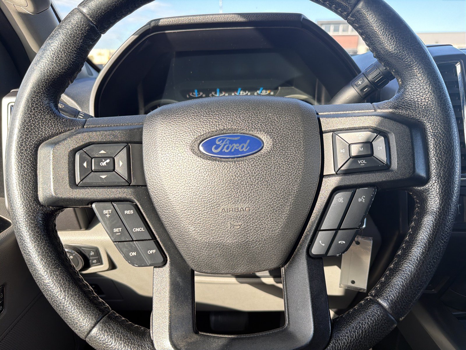 Used 2016 Ford F150 XLT w/ Equipment Group 301A Mid AWD/4WD image 25