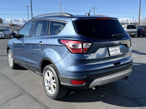 Used 2018 Ford Escape SE image 9