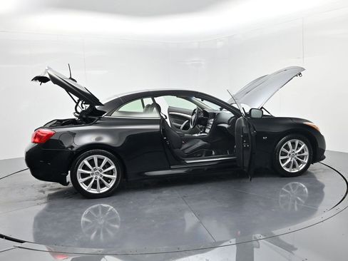 Used 2014 INFINITI Q60 Convertible w/ Premium Package image 57