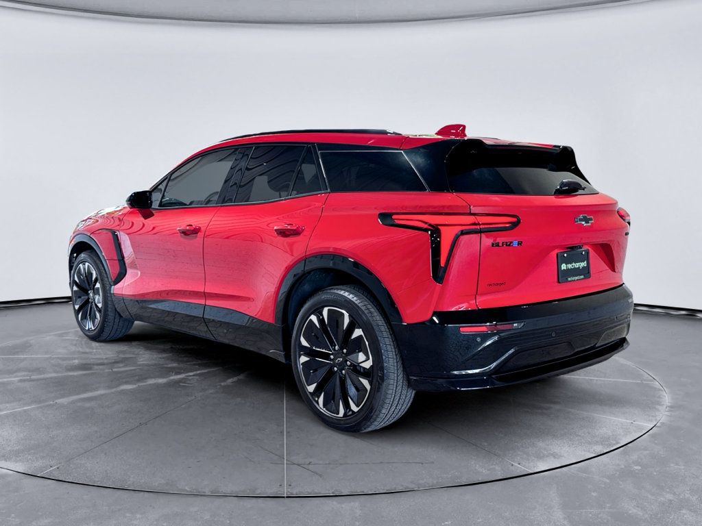 Used 2024 Chevrolet Blazer EV RS AWD/4WD image 2