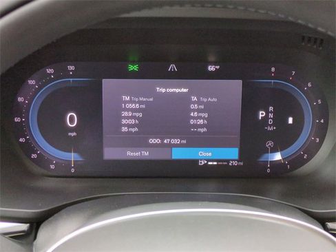 Used 2022 Volvo XC60 B5 Inscription w/ Climate Package image 26