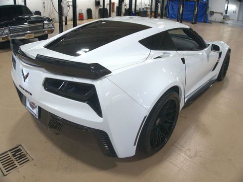Used 2017 Chevrolet Corvette Grand Sport RWD image 6