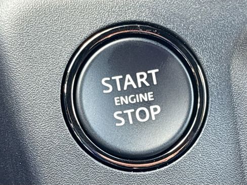 New 2026 Land Rover Defender 110 OCTA image 35