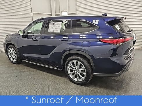 Used 2023 Toyota Highlander Limited image 6