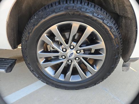 Used 2020 Ford Expedition Max Limited RWD image 30