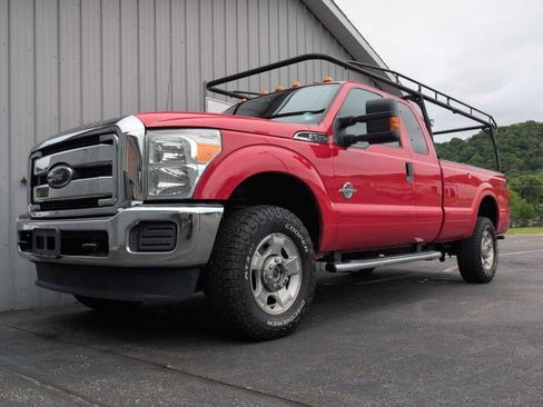 Used 2015 Ford F250 XLT w/ FX4 Off-Road Package AWD/4WD image 16
