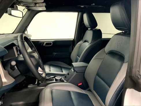 Certified 2024 Ford Bronco Outer Banks image 7