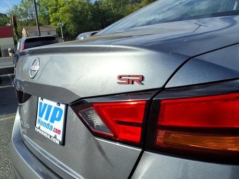 Used 2023 Nissan Altima 2.5 SR FWD image 7