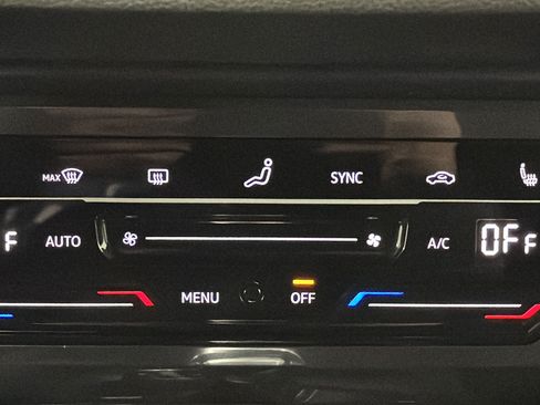 Used 2022 Volkswagen Tiguan SE R-Line AWD/4WD image 18
