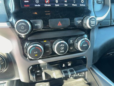 Used 2019 RAM 1500 Big Horn AWD/4WD image 19