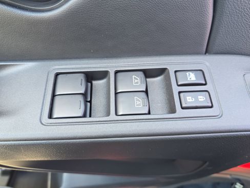 New 2026 Nissan Frontier SV image 25