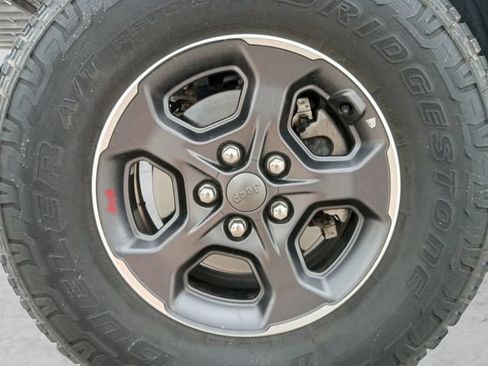 Used 2020 Jeep Gladiator Rubicon AWD/4WD image 23