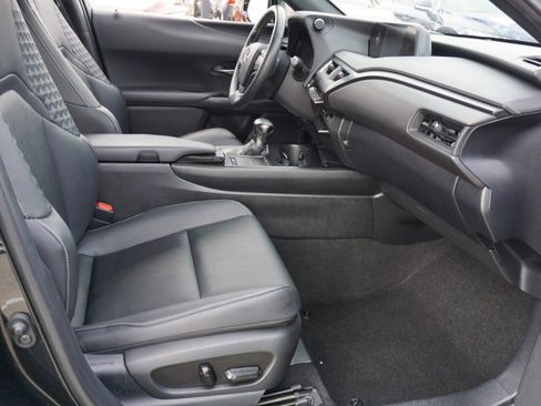 Certified 2020 Lexus UX 200 w/ Premium Package image 14