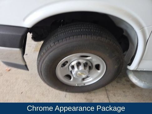 Used 2025 Chevrolet Express 2500 w/ Driver Convenience Package RWD image 8